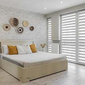 Inshiapartments On Hazova Str 2 Апартаменты